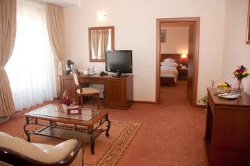 Hotel Opera Plaza 5*