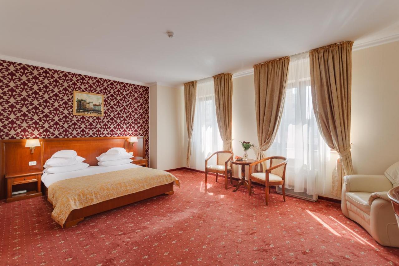 Hotel Opera Plaza 5*