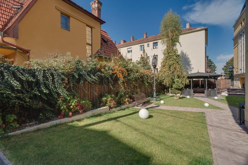 Opera Plaza Hotel 5*